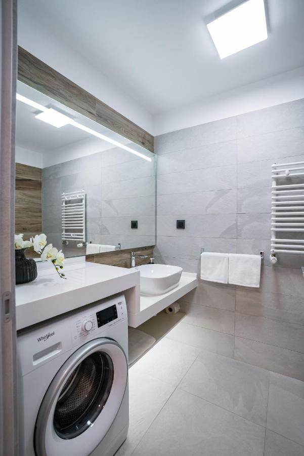 Novos Premium Bucarest